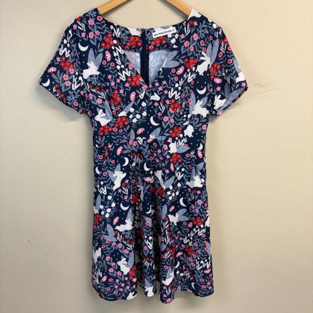 SM Wardrobe Rabbit Moon Flowers V-Neck Short Sleeve Dress Size L